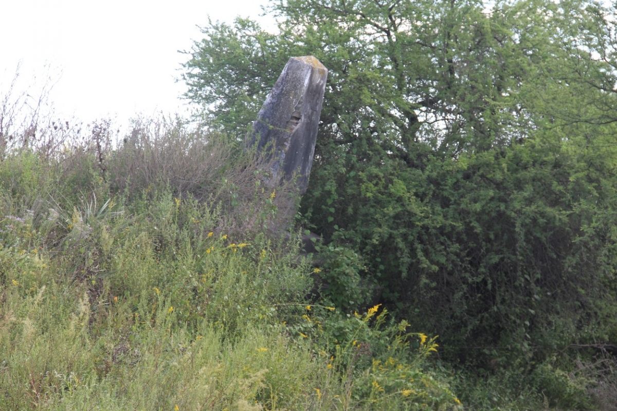 Monolito que recuerda el asesinato de Julio Modesto Gaillard. Fuente: Raúl Jaluf