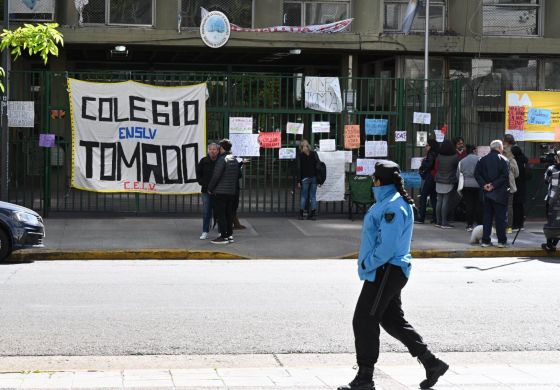 'Estoy esperando que suene el timbre y un policía me lea una notificación'