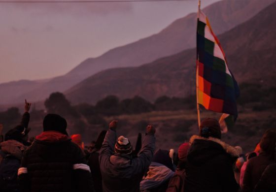 En Jujuy hay un pueblo de pie 