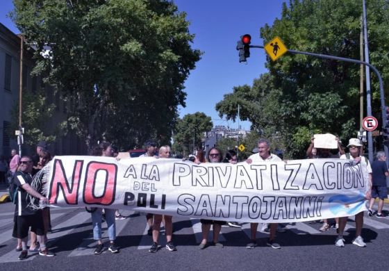 Vecinxs de Liniers en defensa del Polideportivo Santojanni